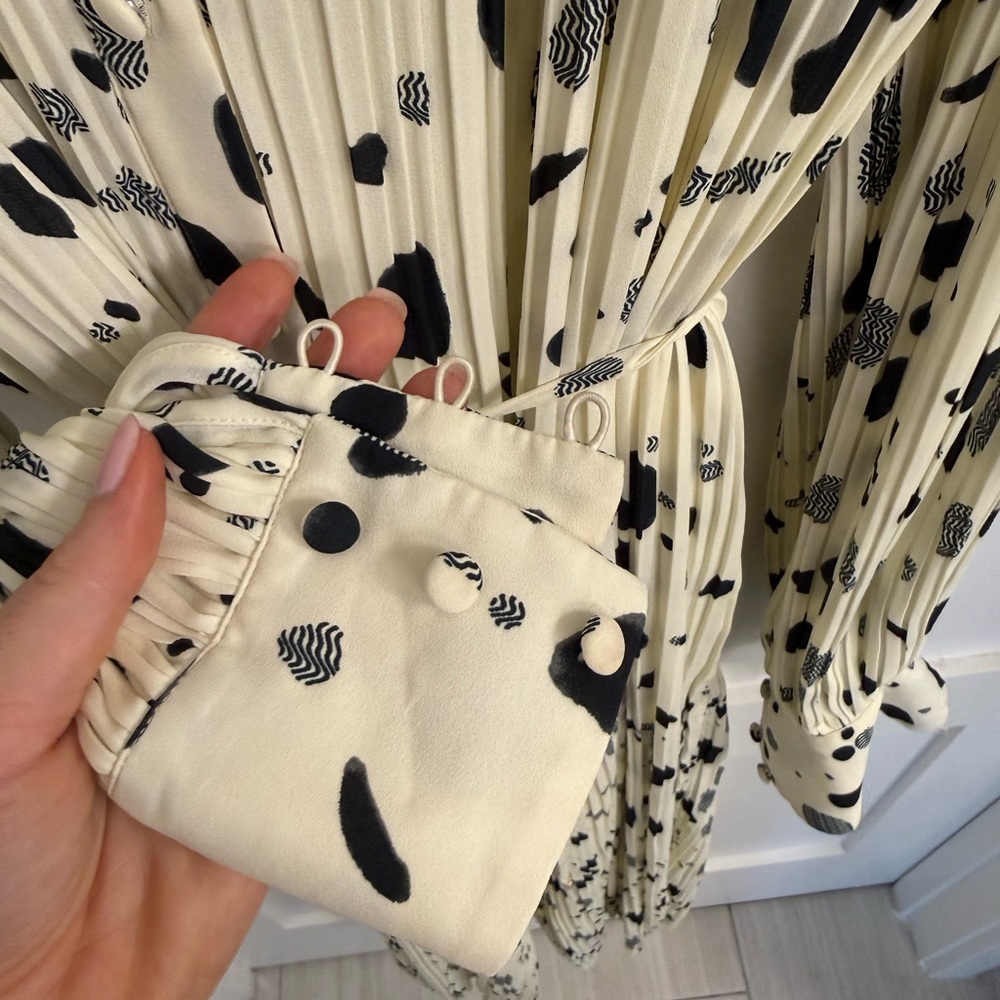 Ted Baker Cream and Black Maxi Dress - Picture 4 of 5